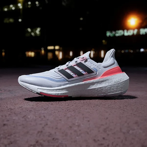 Giày Thể Thao Adidas Ultraboost Light HQ6351 Phối Màu Size 40.5