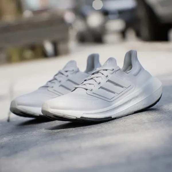 Giày Thể Thao Adidas Ultraboost Light W GY9352 Màu Trắng Size 36.5