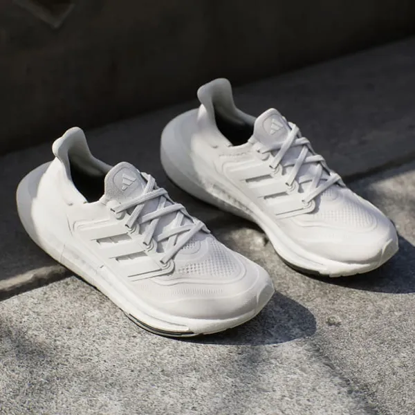 Giày Thể Thao Adidas Ultraboost Light W GY9352 Màu Trắng Size 36.5