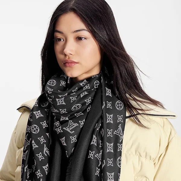 Khăn Quàng Cổ Nữ Louis Vuitton LV M77896 Mahina Flight Mode Printed Shawl Màu Đen Họa Tiết