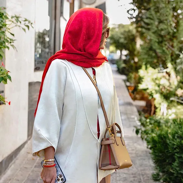 Khăn Quàng Cổ Nữ Louis Vuitton LV M79472 Monogram Classic Shawl 140 x 140cm Màu Đỏ