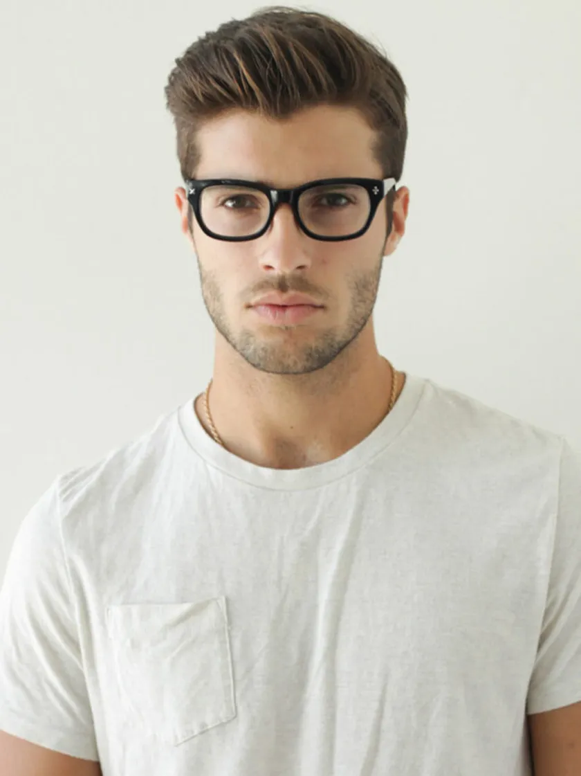 12 kiểu tóc phù hợp với người đeo kính cận giúp thu hút ánh nhìn