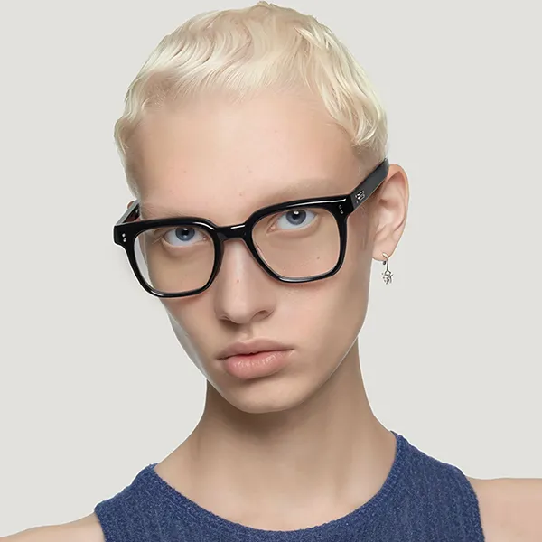 Kính Mắt Cận Gentle Monster Karl 01 Màu Đen Vua Hàng Hiệu