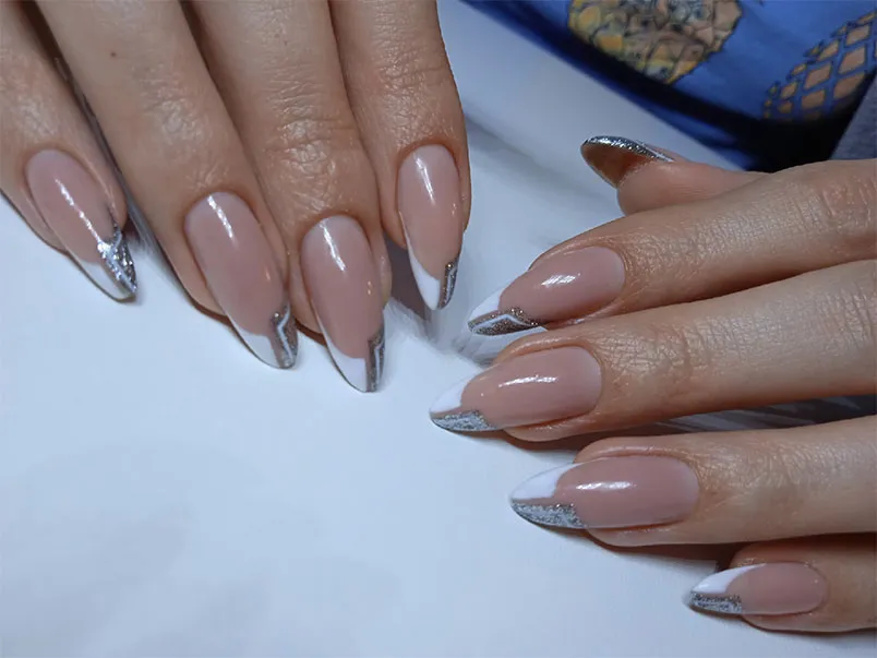 Xu hướng sơn đầu móng - french nail đỉnh nhất mà bạn phải biết. french-nail-co-ban-1-78e176b2  | Stylish nails, Simple nails, Gel nails