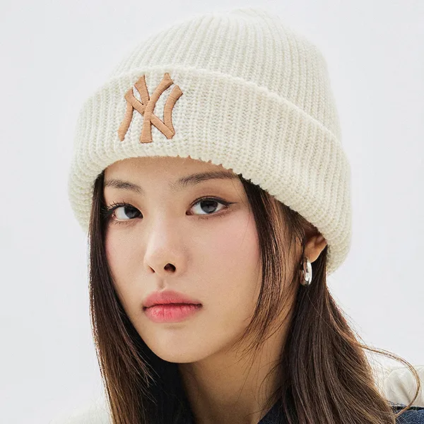 Mũ Len MLB Beanie New York Yankees 3ABNM0736-50CRS Màu Trắng