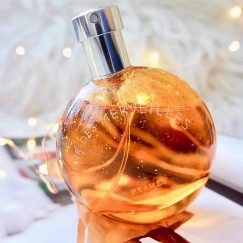 Top 10 nước hoa nữ thơm lâu tỏa hương xa được yêu thích nhất - 17