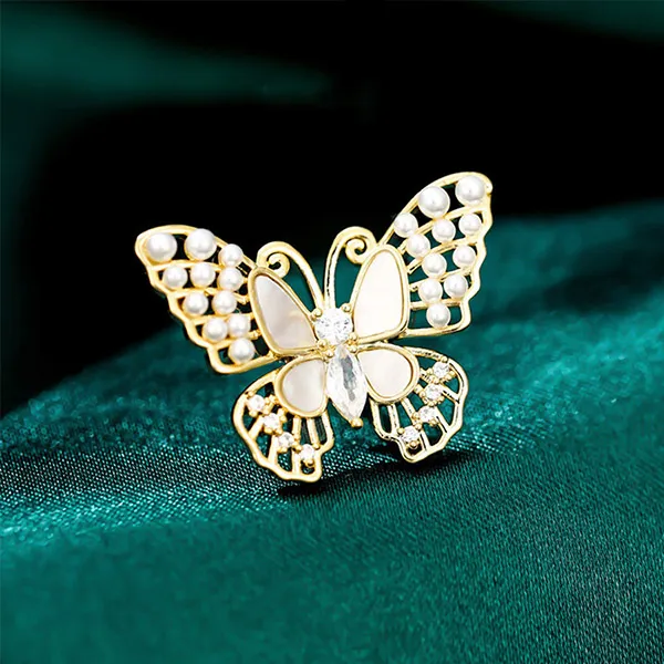Pin Cài Áo Nữ Meri Butterfly BR578 Màu Vàng