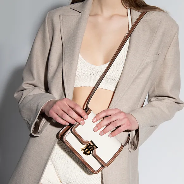 Túi Đeo Chéo Nữ Burberry Cream TB Shoulder Bag Màu Nâu Kem