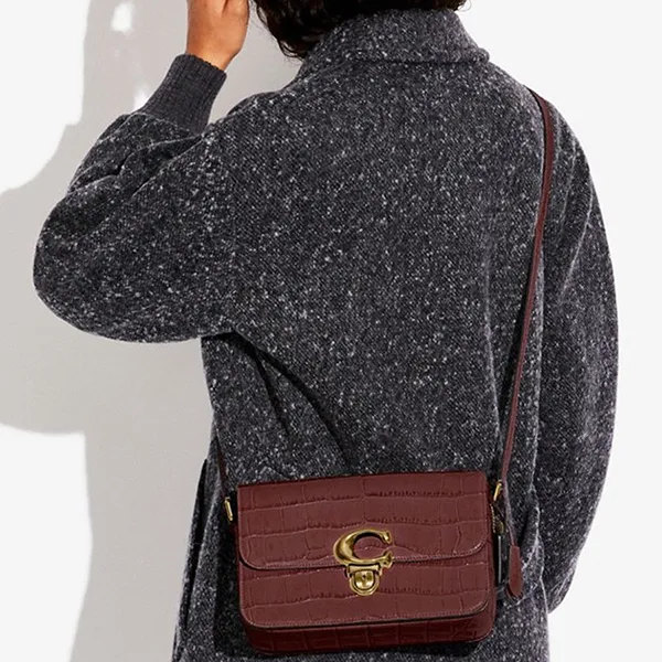 Túi Đeo Chéo Nữ Coach C6640 Studio Shoulder Bag Wine Màu Đỏ