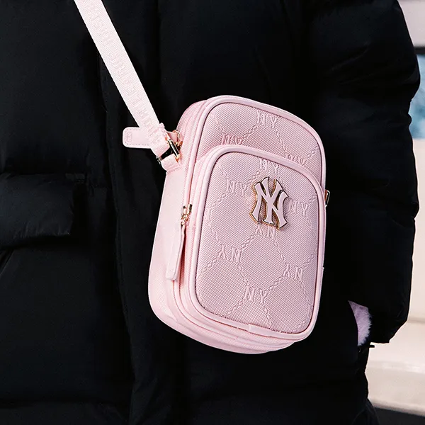 Túi Đeo Chéo Trẻ Em MLB Diamond Monogram New York Yankees 7ACRMDD4N-50PKM Màu Hồng - Túi xách - Vua Hàng Hiệu