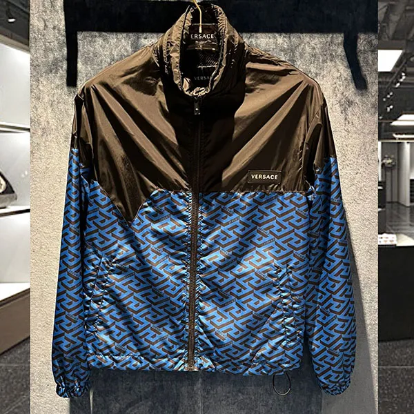 Áo Khoác Nam Versace Street Style Logo Jackets 04CF54EABA Màu Xanh Đen Size 44 - Thời trang - Vua Hàng Hiệu