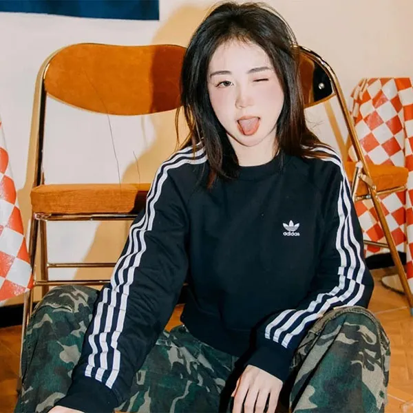 Áo Nỉ Sweater Nữ Adidas Adicolor Classics Loose Sweatshirt IK6484 Màu Đen Size S
