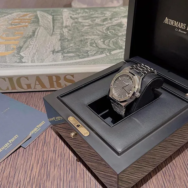 Đồng Hồ Nam Audemars Piguet Royal Oak Automatic Grey Dial 41mm 15500st.oo.1220st.02 Màu Bạc