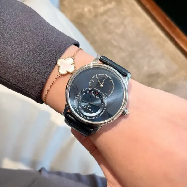 Đồng Hồ Nam Jaquet Droz Grande Seconde Quantième Satin-Brushed Blue J007030249 Màu Xanh Navy - Đồng hồ - Vua Hàng Hiệu