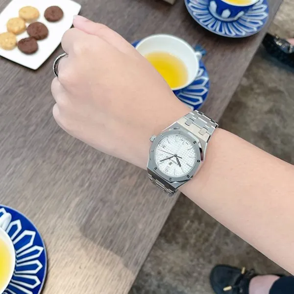 Đồng Hồ Nữ Audemars Piguet Royal Oak White Steel 34mm 77350ST.OO.1261ST.01 Màu Bạc