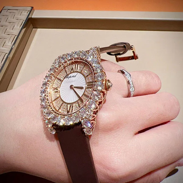 Đồng Hồ Nữ Chopard L’Heure Du Diamant 139419 – 5101 36mm Màu Nâu / Vàng Hồng