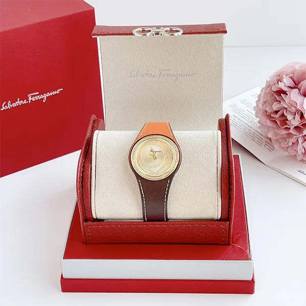 Đồng Hồ Nữ Salvatore Ferrgamo Gancino Chic Diamond Màu Vàng Nâu