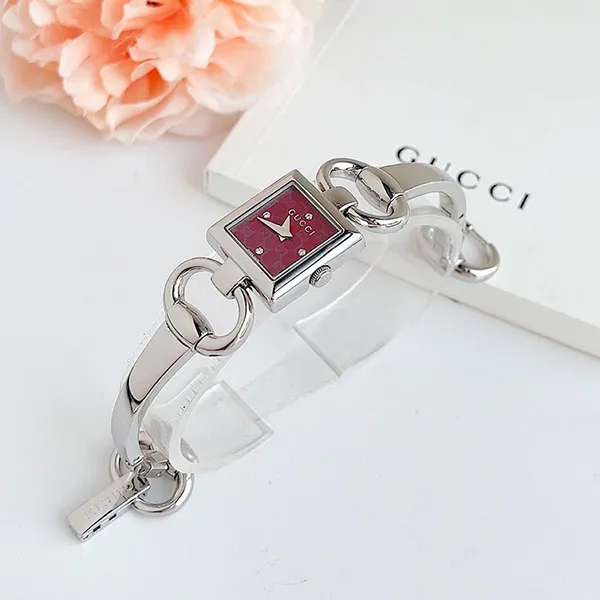 Đồng Hồ Nữ Gucci Tornabuoni Tonavoni Red YA120511 Màu Đỏ Bạc - Đồng hồ - Vua Hàng Hiệu