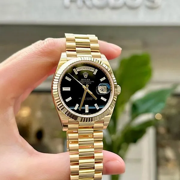 Đồng Hồ Rolex Day-Date 40mm Yellow Gold Onyx Baguette 228238-0059 Màu Đen Vàng