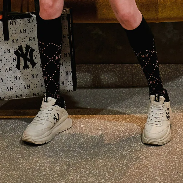 Giày Thể Thao MLB Chunky Runner Classic Monogram New York Yankees 3ASHCRM3N-50BKS Màu Đen Trắng Size 260 - Giày - Vua Hàng Hiệu