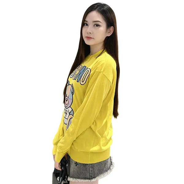 Áo Len Nữ Moschino Yellow With Teddy Bear Embroidered D T0916 0400 2033 Màu Vàng