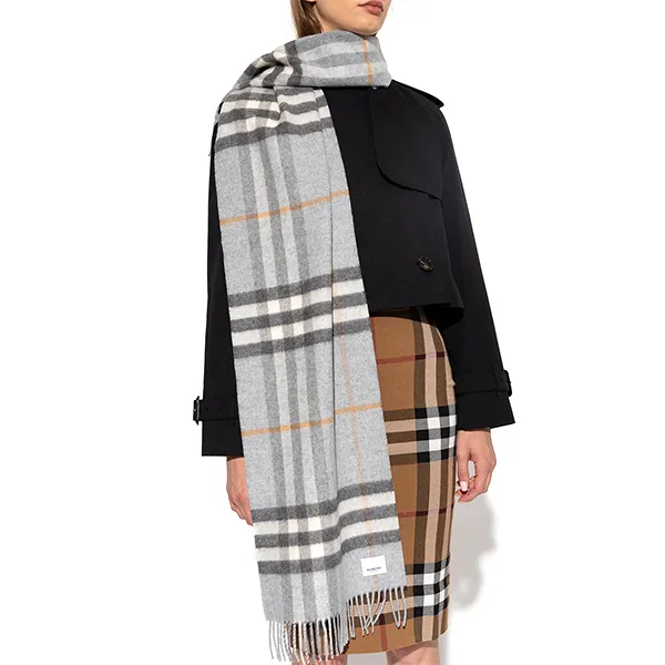 Khăn Quàng Cổ Burberry Reversible Monogram-Pattern Cashmere Scarf In Grey Màu Xám