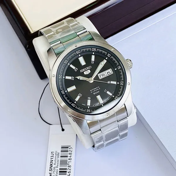 Đồng Hồ Nam Seiko 5 Automatic SNKN13J1 Màu Bạc Đen