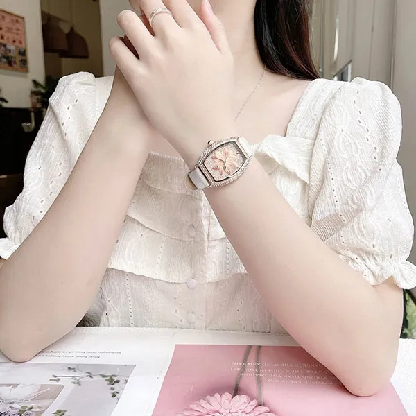Đồng Hồ Nữ Christian Van Sant Quartz Watch Màu Hồng Trắng