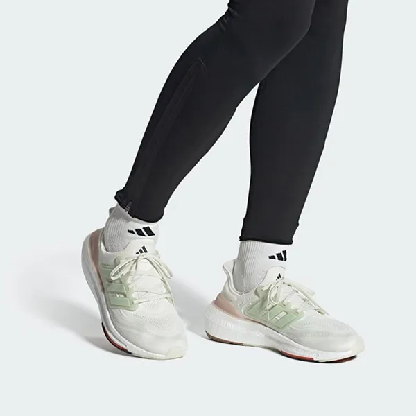 Giày Thể Thao Nữ Adidas Ultraboost Light Shoes HQ6338 Màu Trắng Xanh Size 41