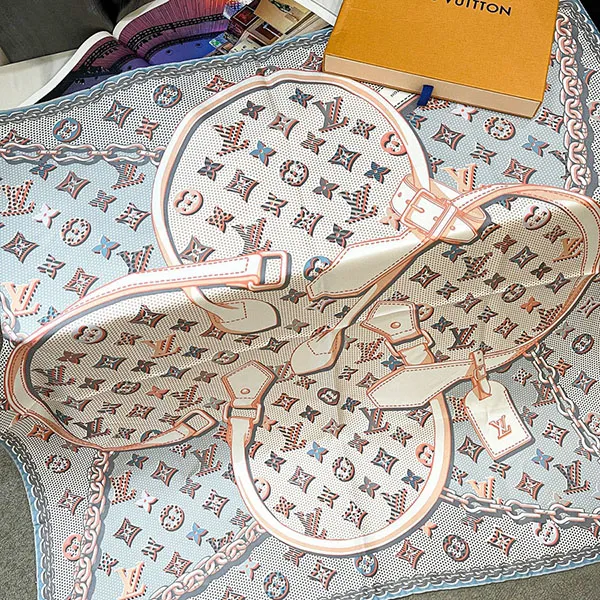 Khăn Nữ Louis Vuitton LV Logo Scarf Phối Màu