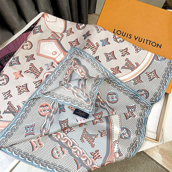 Khăn Nữ Louis Vuitton LV Logo Scarf Phối Màu