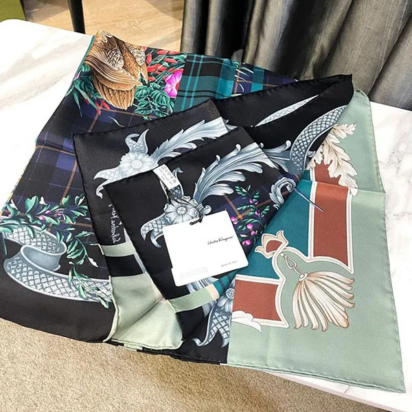 Khăn Nữ Salvatore Ferragamo Silk Scarf Màu Xanh