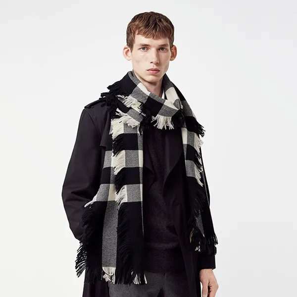 Khăn Quàng Cổ Burberry Wool Half Mega Fashion Plaid Check Fringe Scarf Màu Đen Trắng - Thời trang - Vua Hàng Hiệu