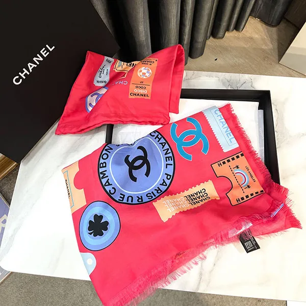 Khăn Quàng Cổ Nữ Chanel Iconic Shawl Rose/MulticolourX Scarf Phối Màu