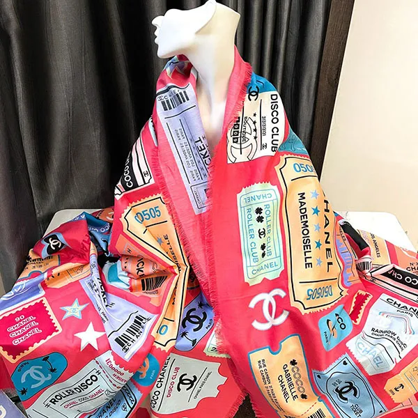 Khăn Quàng Cổ Nữ Chanel Iconic Shawl Rose/MulticolourX Scarf Phối Màu