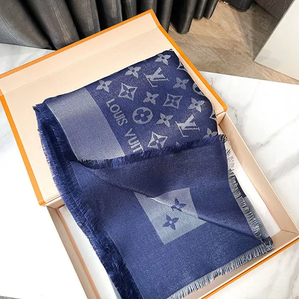 Khăn Quàng Cổ Louis Vuitton LV Monogram Shine Màu Xanh Navy