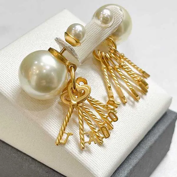 Khuyên Tai Nữ Dior Charm Khoá Trái Tim Màu Vàng - Trang sức - Vua Hàng Hiệu