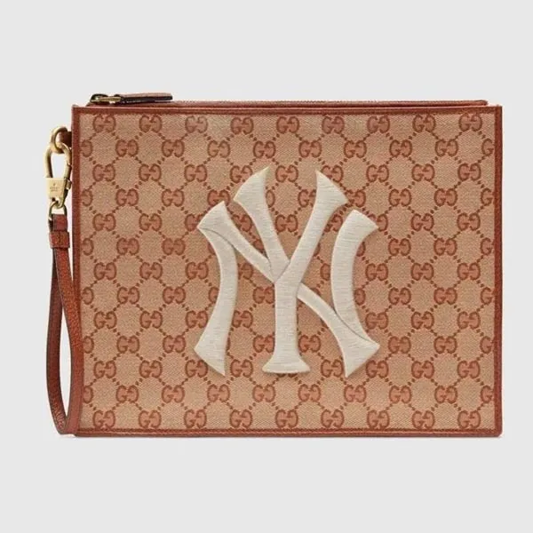 Túi Cầm Tay Unisex Gucci X NY Yankees Patch Classic GG Canvas Clutch 547796 Màu Nâu - Túi xách - Vua Hàng Hiệu