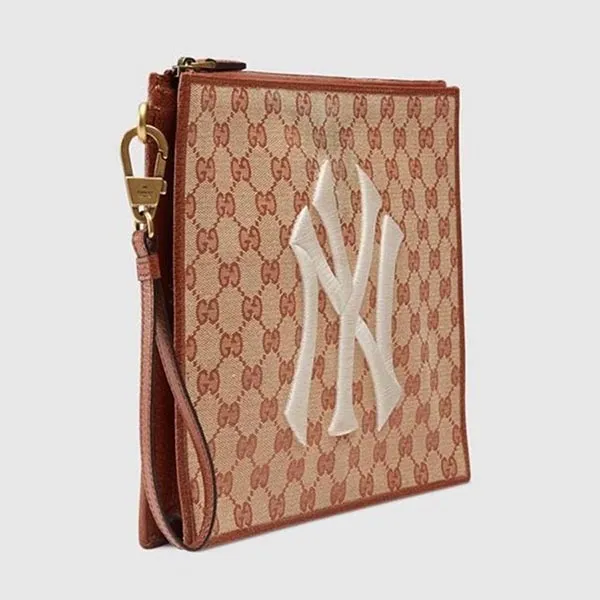 Túi Cầm Tay Unisex Gucci X NY Yankees Patch Classic GG Canvas Clutch 547796 Màu Nâu - Túi xách - Vua Hàng Hiệu