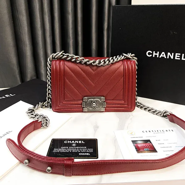 Túi Đeo Chéo Nữ Chanel Boy Flap Bag Chevron Caviar Small Màu Đỏ Đô - Túi xách - Vua Hàng Hiệu