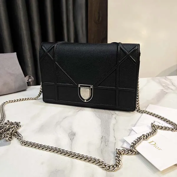 Túi Đeo Chéo Nữ Dior Black Leather Diorama Wallet On Chain Màu Đen