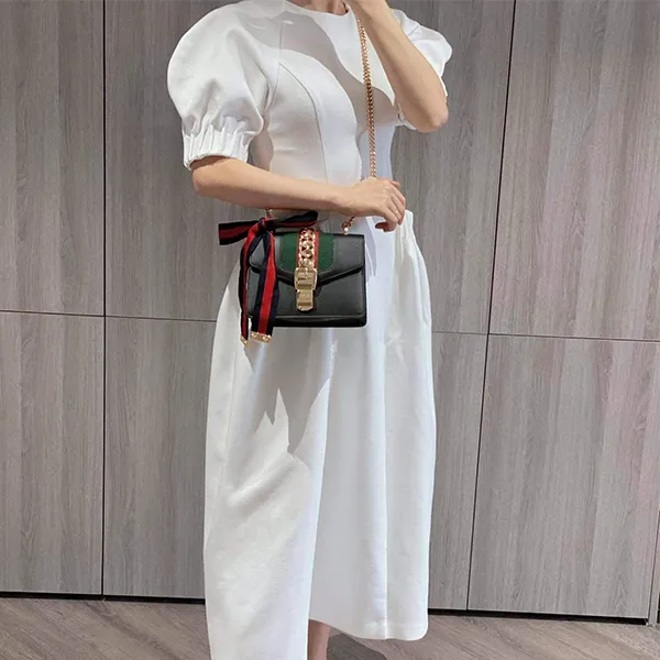 Túi Đeo Chéo Nữ Gucci Black Leather Sylvie Chain Shoulder Bag Màu Đen