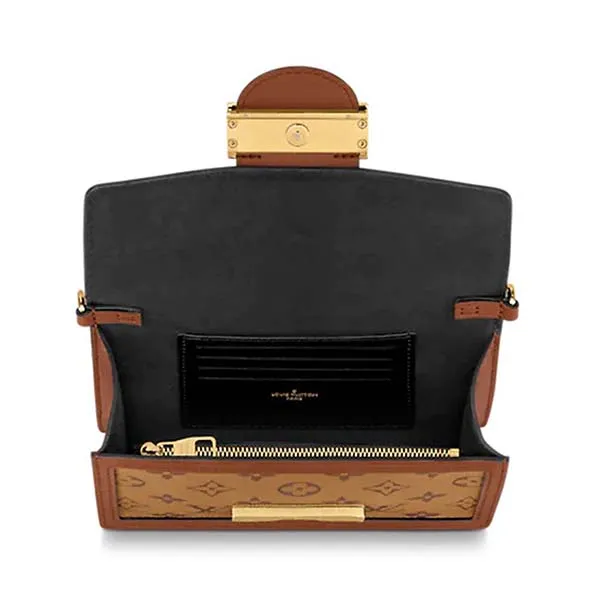 Túi Đeo Chéo Nữ Louis Vuitton LV Dauphine Chain Wallet Monogram Canvas Beige M68746 Màu Nâu Be