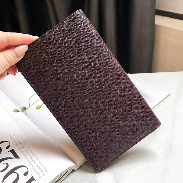 Ví Nam Louis Vuitton LV Taiga Vintage Màu Nâu