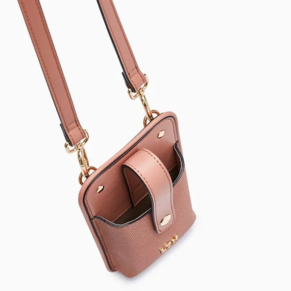 Ví Nữ Lyn Jasmine Pressed Mobile Wallets On Chain LL24CWF019 Màu Hồng