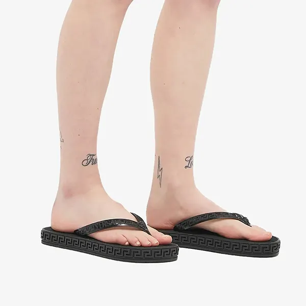 Dép Versace Greca Logo Flip Flop Sandals Màu Đen Size 38