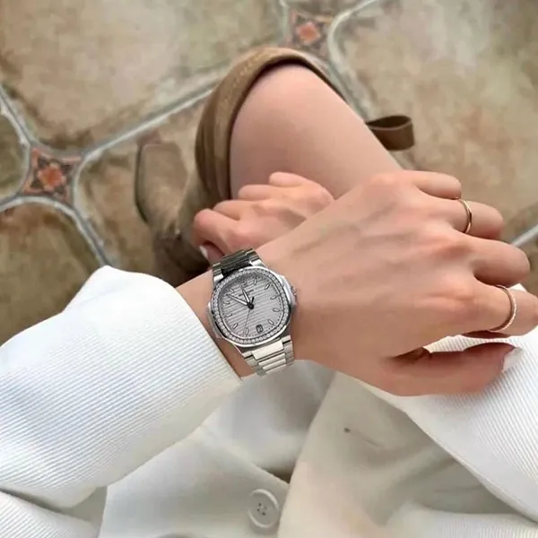 Đồng Hồ Nữ Patek Philippe 7118/1200A Màu Bạc - Đồng hồ - Vua Hàng Hiệu