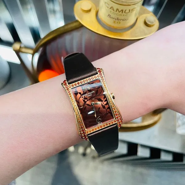 Đồng Hồ Nữ Patek Philippe Gondo Serata 4962/200R-001 Màu Nâu Vàng - Đồng hồ - Vua Hàng Hiệu