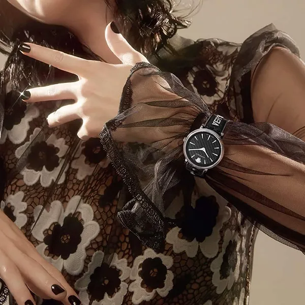 Đồng Hồ Nữ Versace V-Circle Strap Watch VE8104122 Màu Đen Bạc - Đồng hồ - Vua Hàng Hiệu