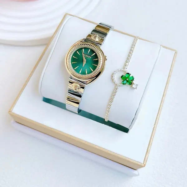 Set Đồng Hồ + Vòng Đeo Tay Nữ Versace Versus Tortona Màu Vàng Xanh (Vòng Tay Là Quà Tặng Hoạ Tiết Ngẫu Nhiên) - Đồng hồ - Vua Hàng Hiệu